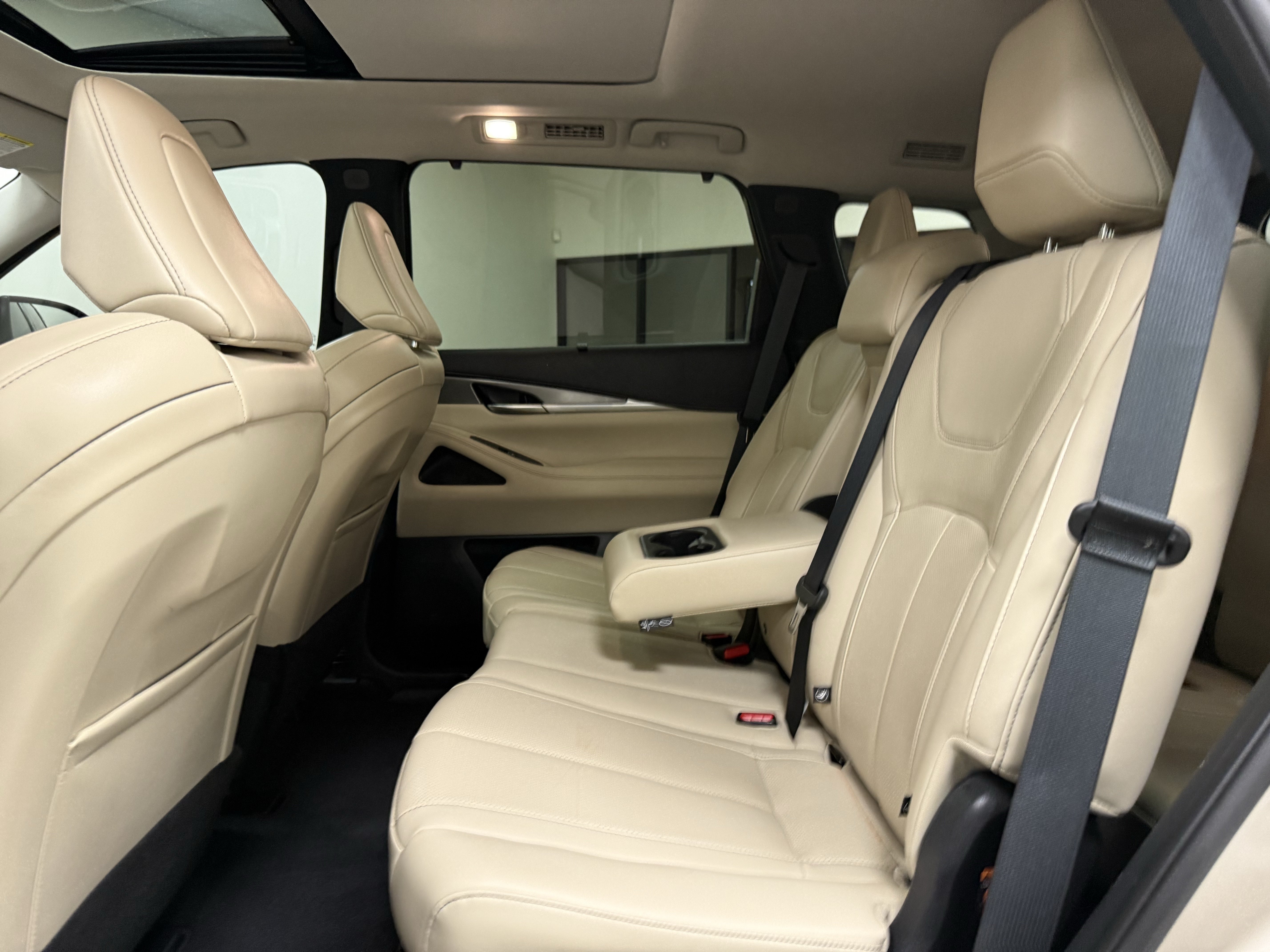 Certified 2024 INFINITI QX60 Luxe FWD image 15