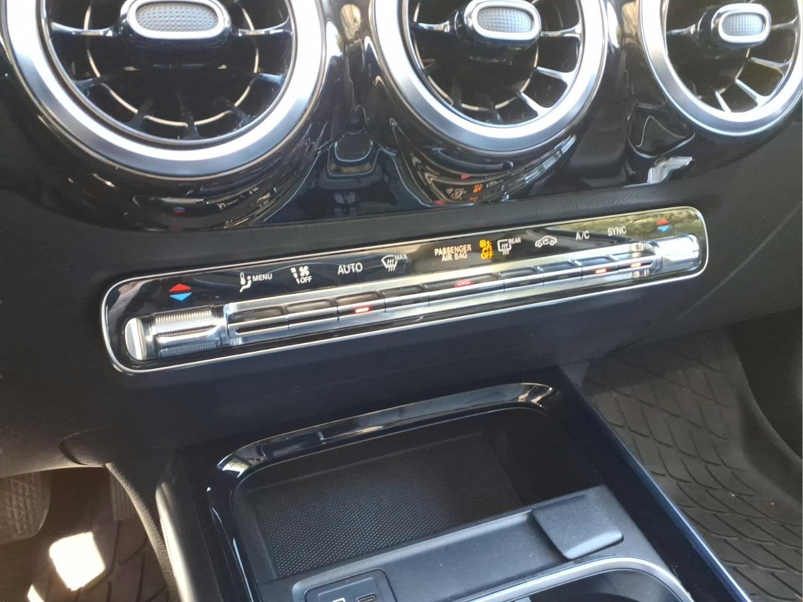 Used 2021 Mercedes-Benz GLA 250 4MATIC image 20