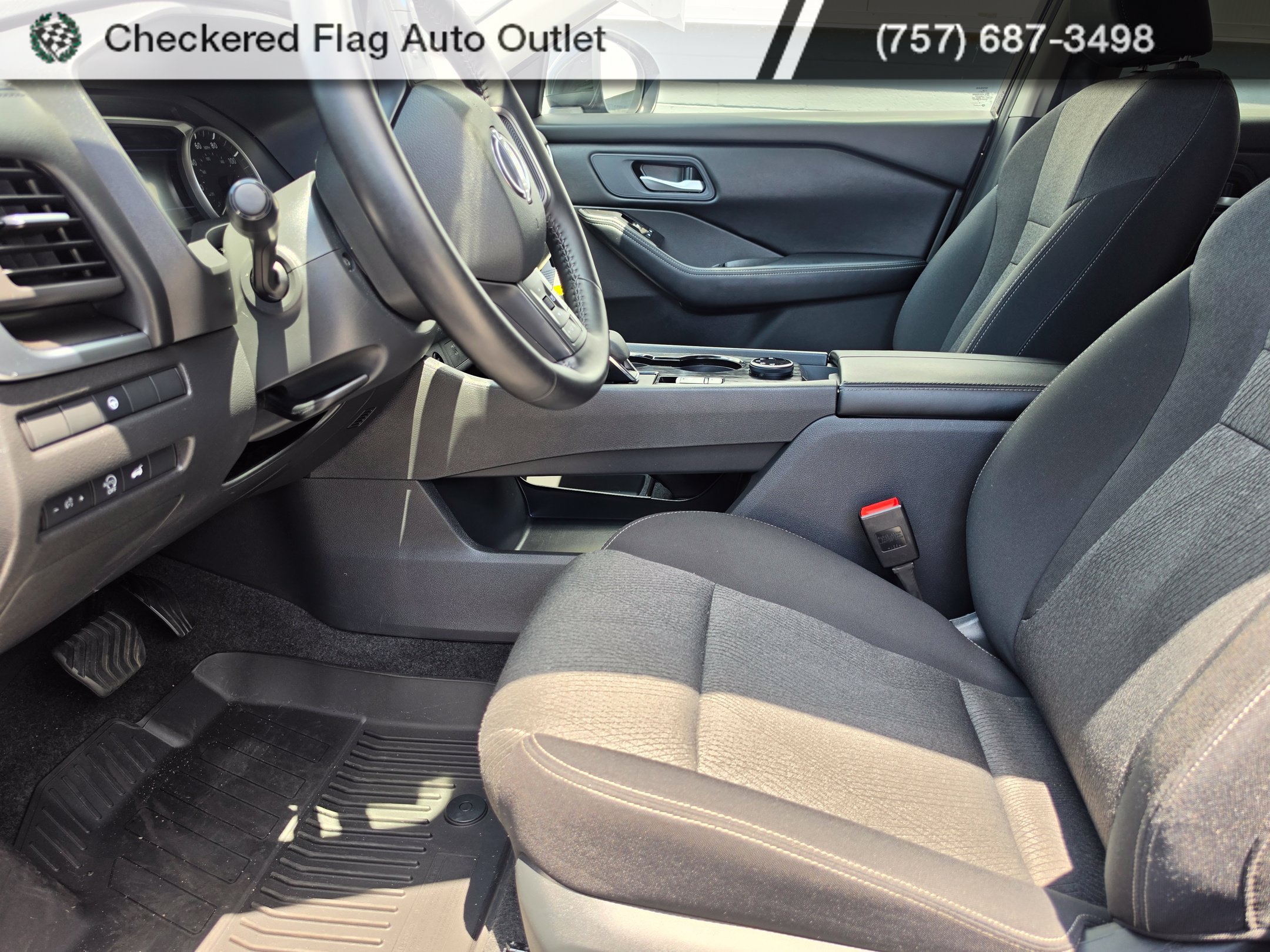Used 2026 Nissan Rogue SV AWD/4WD image 14