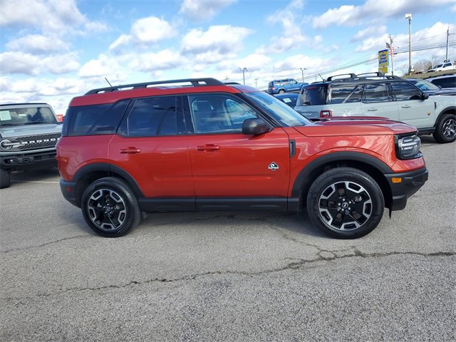 Used 2023 Ford Bronco Sport Outer Banks image 3