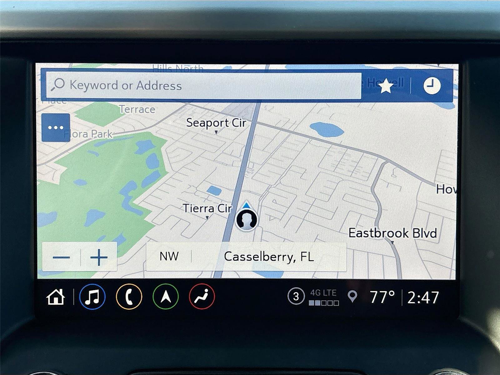 Used 2021 GMC Acadia SLT w/ Elevation Edition image 14