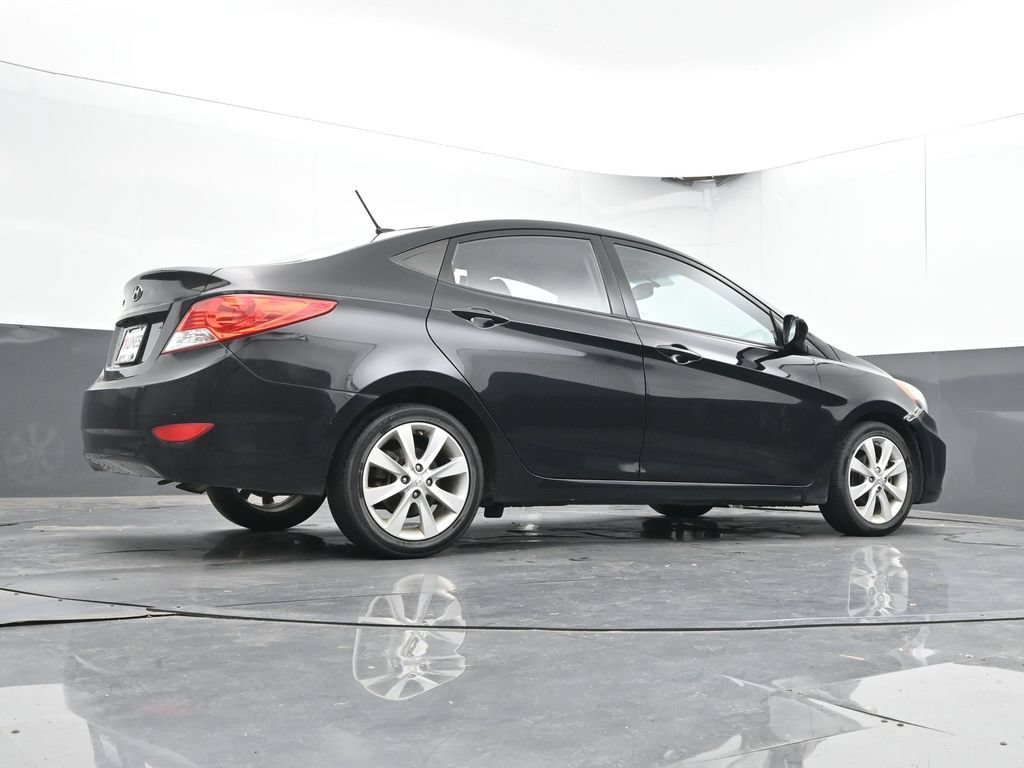 Used 2013 Hyundai Accent GLS w/ Premium Pkg FWD image 38