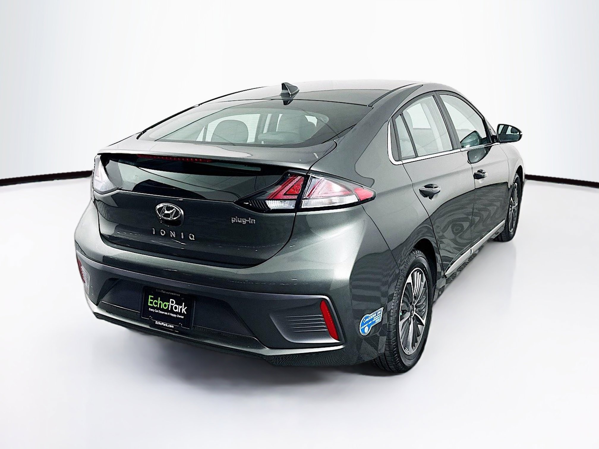 Used 2021 Hyundai Ioniq SEL FWD image 9