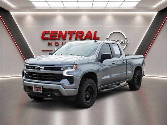 Used 2026 Chevrolet Silverado 1500 RST w/ RST Select Package AWD/4WD image 2
