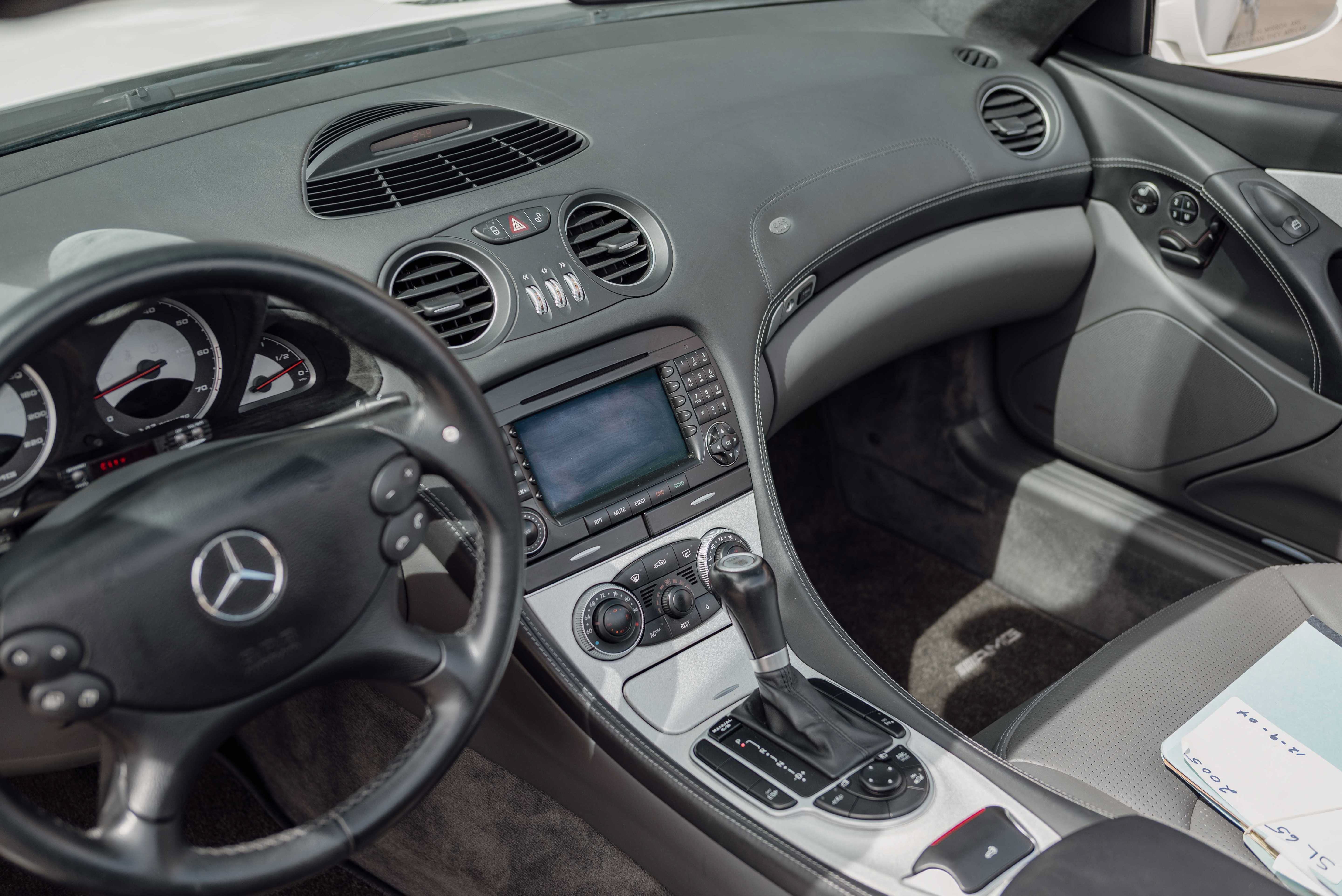 Used 2005 Mercedes-Benz SL 65 AMG image 14