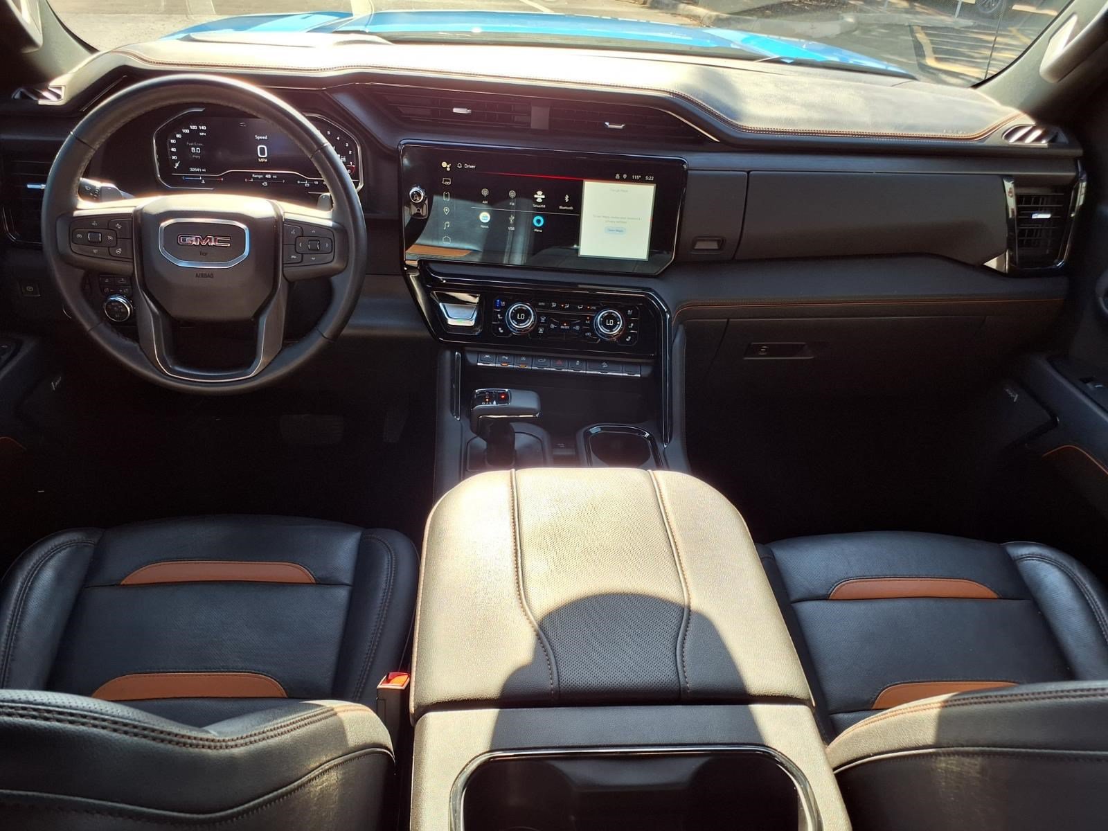 Used 2024 GMC Sierra 1500 AT4 w/ Technology Package AWD/4WD image 12