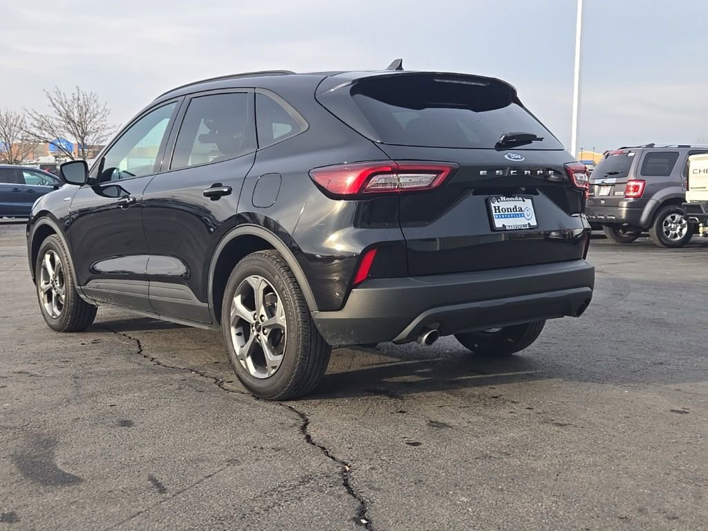 Used 2025 Ford Escape ST-Line FWD image 5