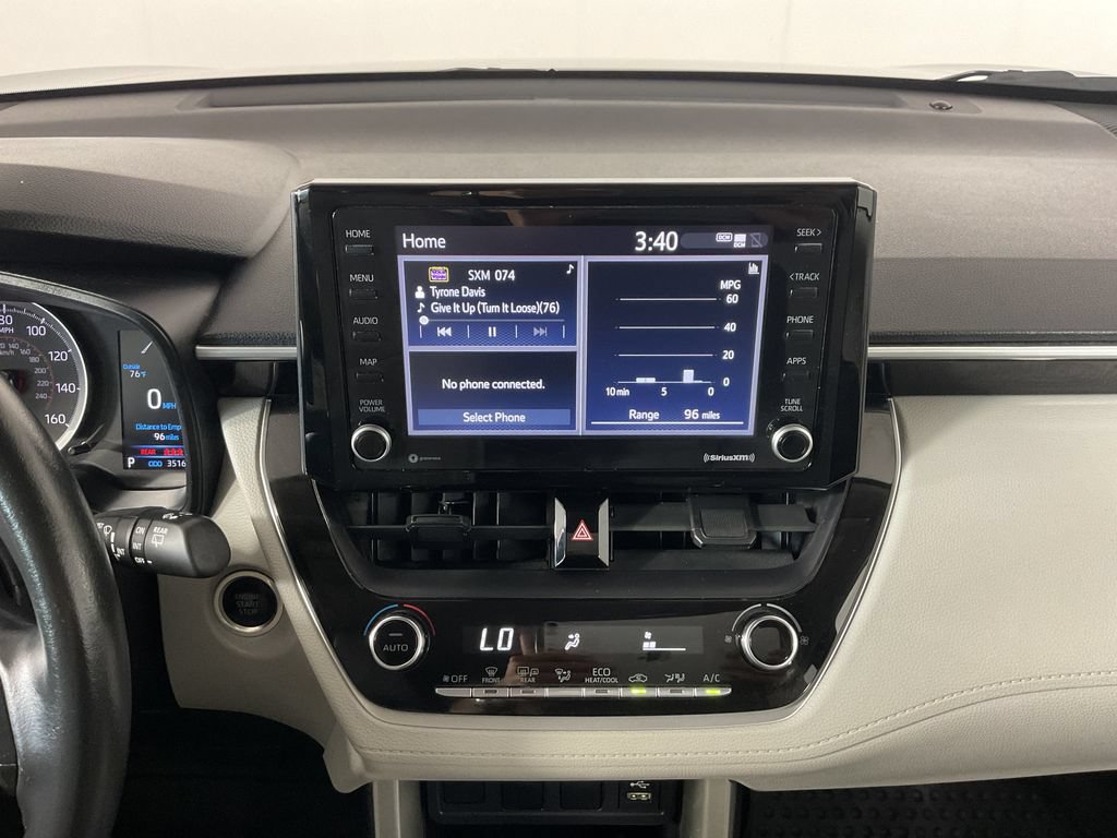 Used 2022 Toyota Corolla Cross LE AWD/4WD image 13