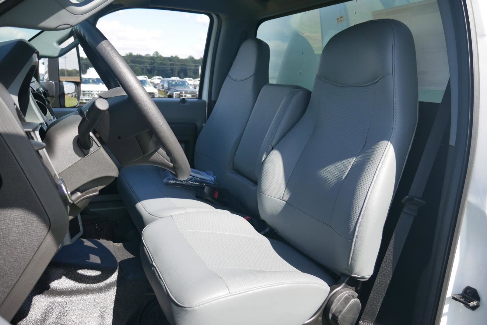 New 2025 Ford F750 2WD Regular Cab Super Duty image 28