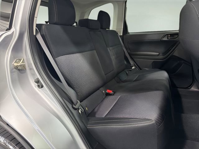 Used 2017 Subaru Forester 2.5i Premium w/ All-Weather Package image 31