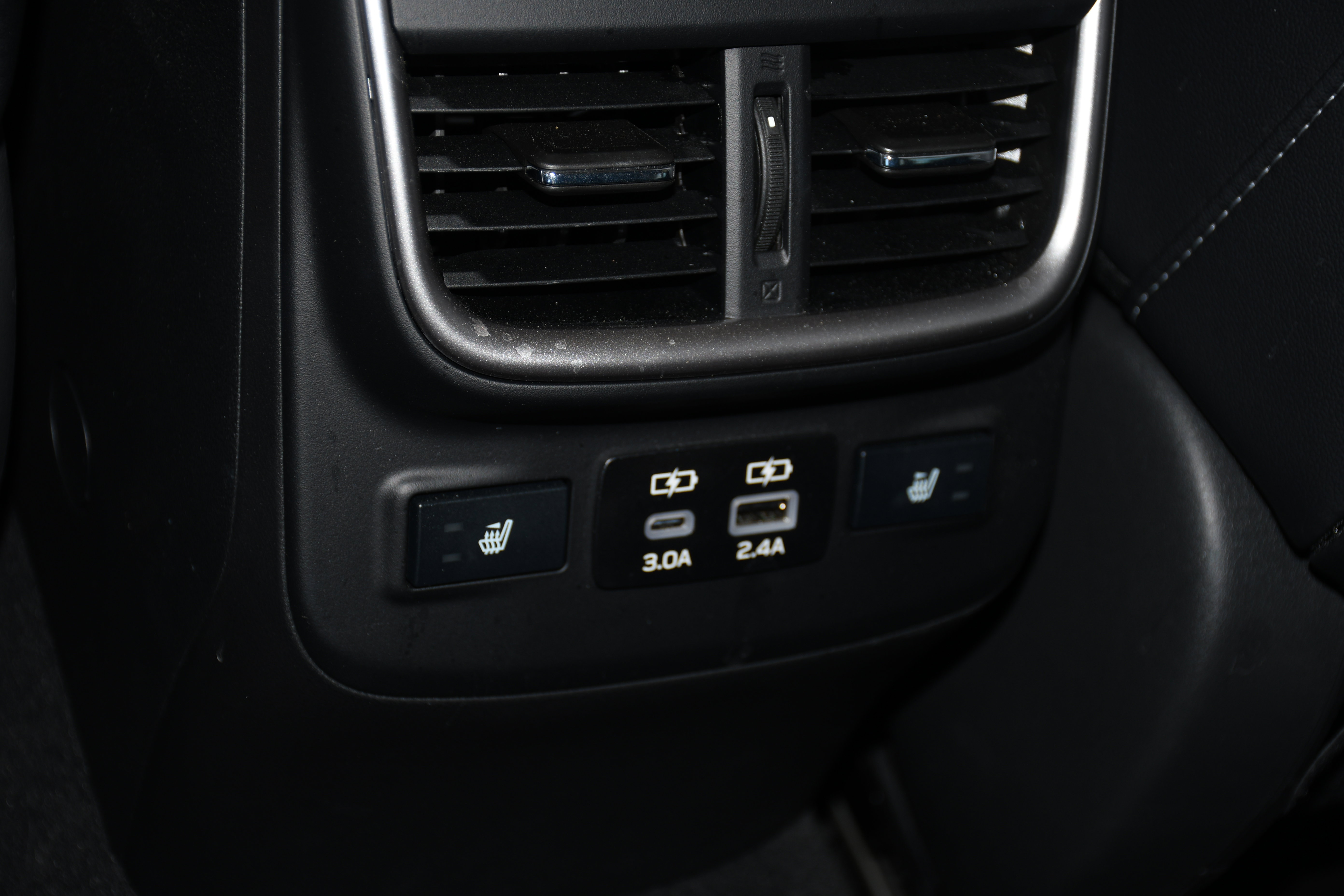 Used 2025 Subaru Outback Touring image 18