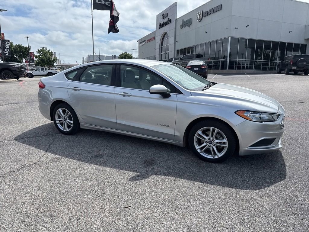 Used 2018 Ford Fusion S FWD image 5