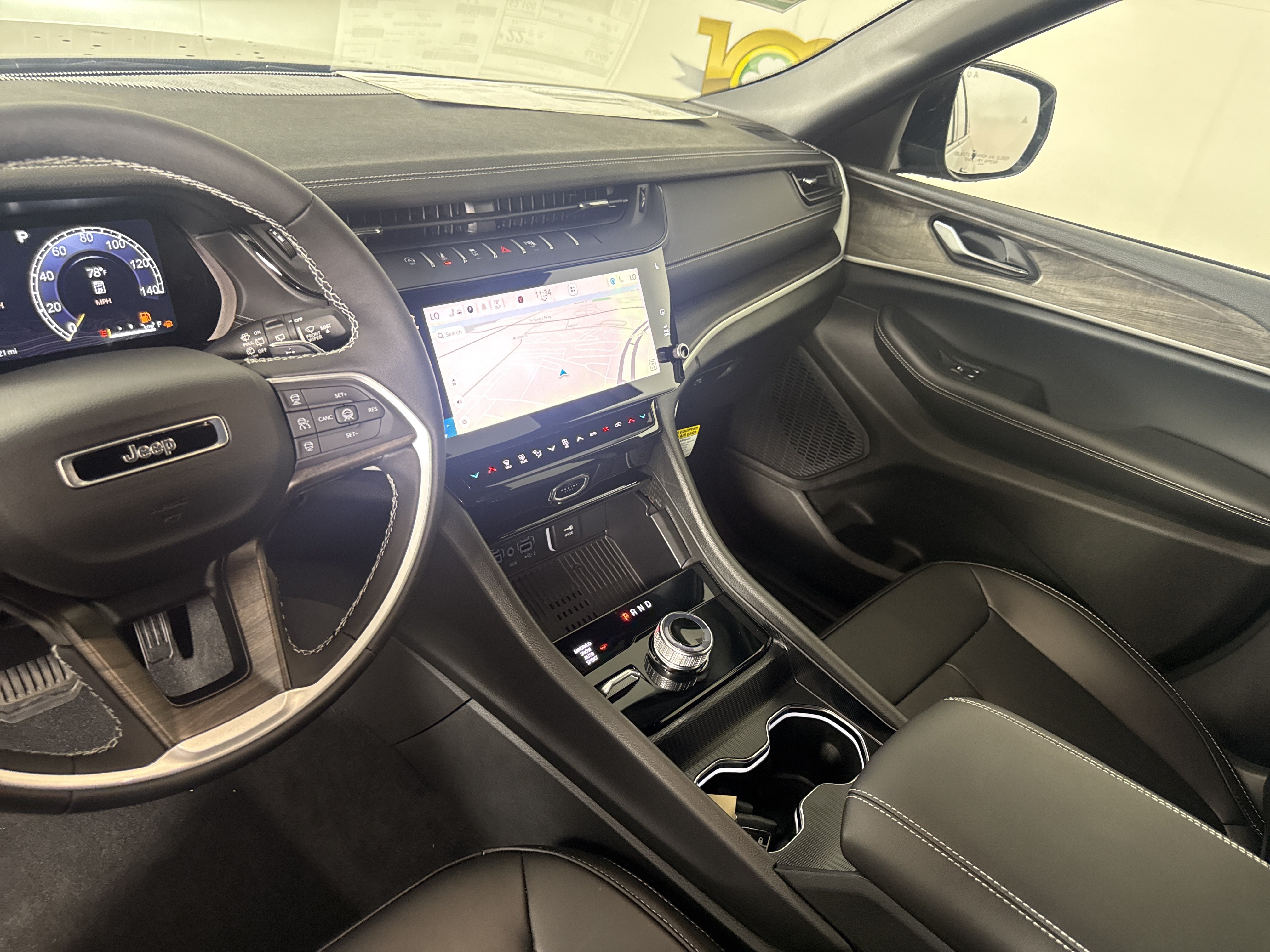 New 2027 Jeep Grand Cherokee Limited AWD/4WD image 12
