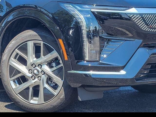 New 2026 Cadillac Optiq Luxury 1 w/ LPO, Floor Liner Package AWD/4WD image 4