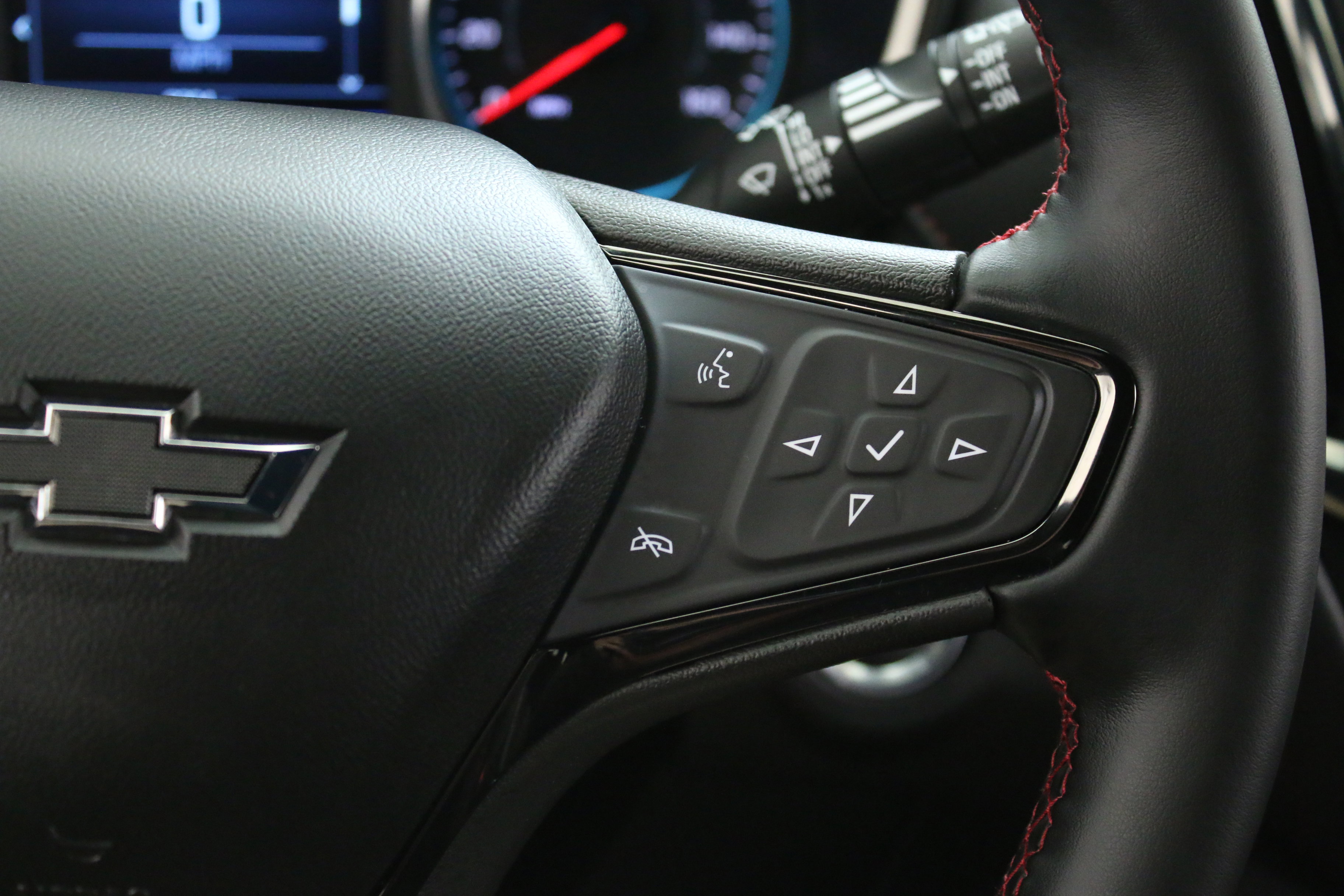 Used 2023 Chevrolet Equinox RS AWD/4WD image 14