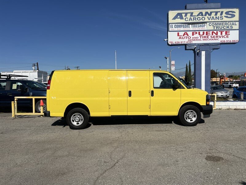 Used 2021 Chevrolet Express 2500 Extended w/ Driver Convenience Package RWD image 2