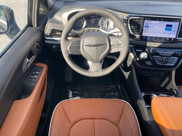 New 2026 Chrysler Pacifica Pinnacle AWD/4WD image 41