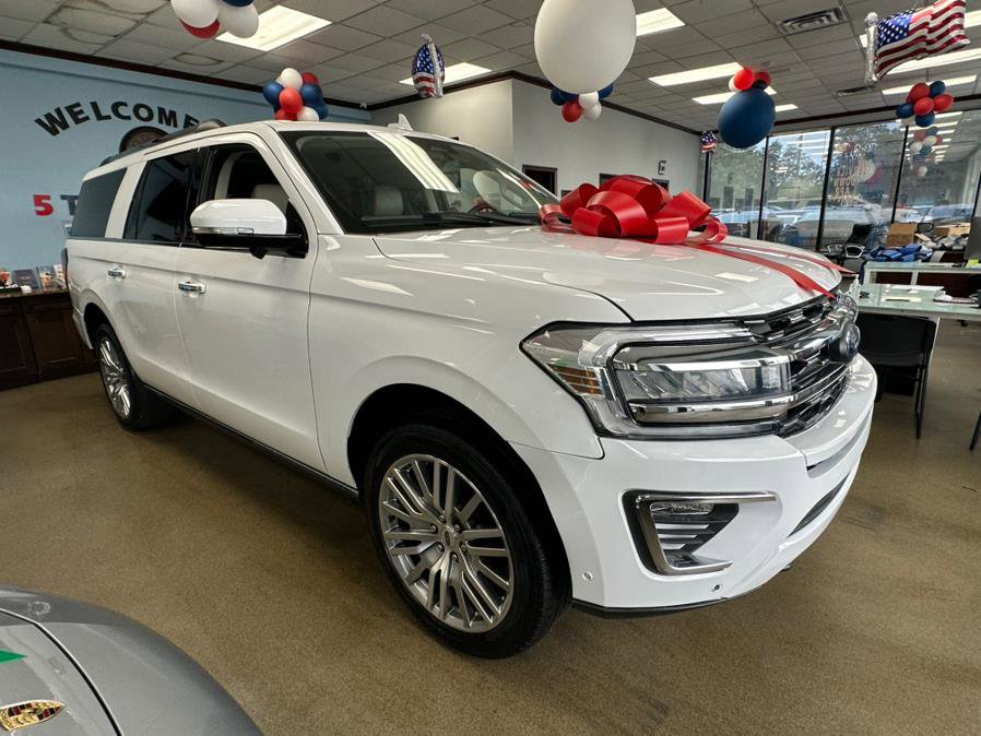 Used 2023 Ford Expedition Max Limited image 18