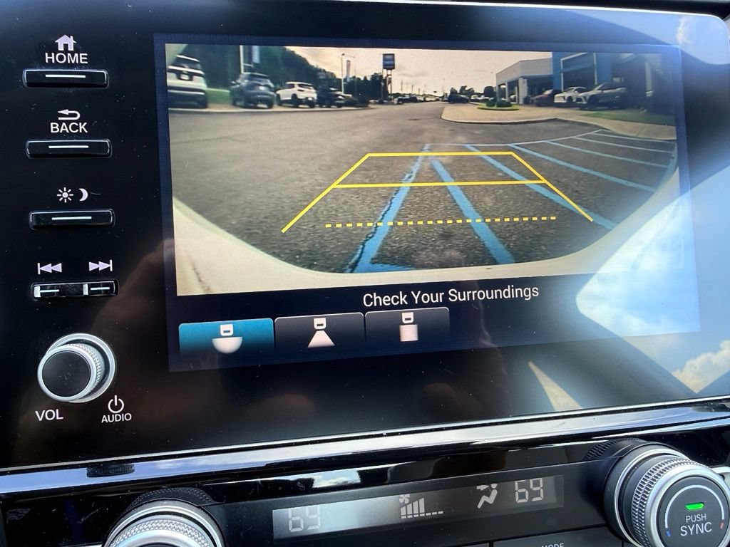 Used 2019 Honda Insight Touring image 9