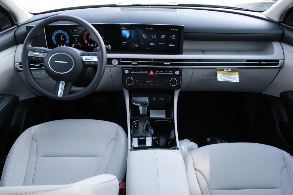 Used 2026 Hyundai Tucson SEL FWD image 13