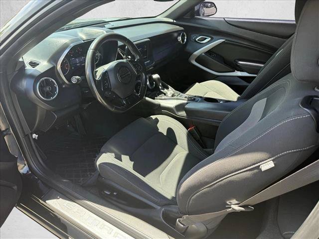 Used 2020 Chevrolet Camaro LT RWD image 10