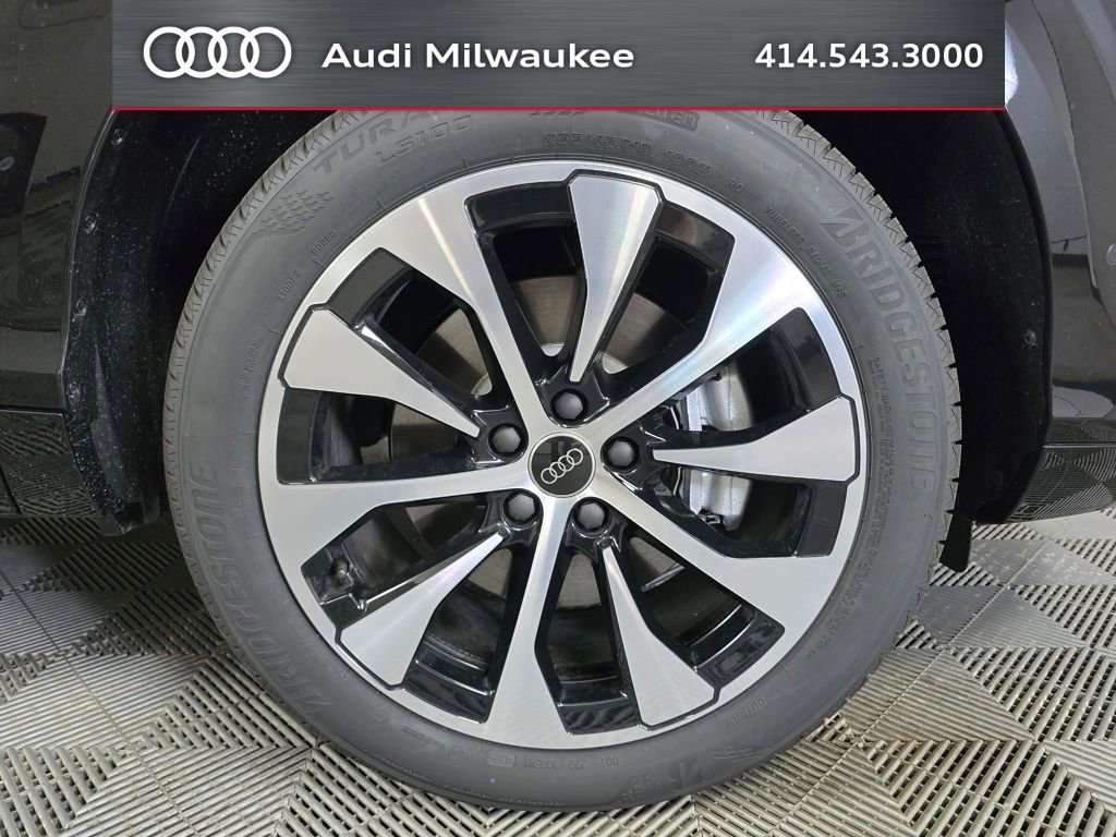 New 2026 Audi Q3 quattro 2.0T AWD/4WD image 2