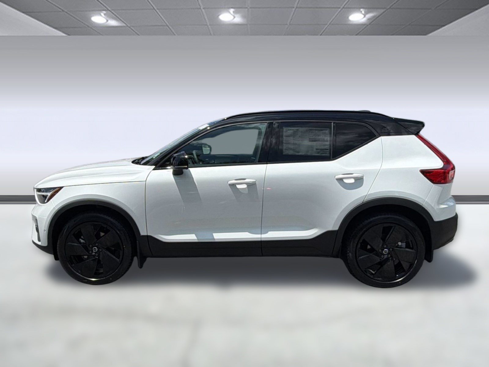 New 2026 Volvo XC40 B5 Ultra w/ Climate Package AWD/4WD image 2