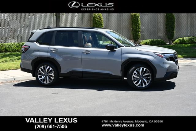 Used 2025 Subaru Forester Touring w/ Popular Package - Touring AWD/4WD image 3