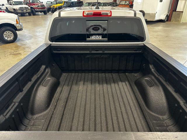 Used 2018 Chevrolet Colorado ZR2 image 10