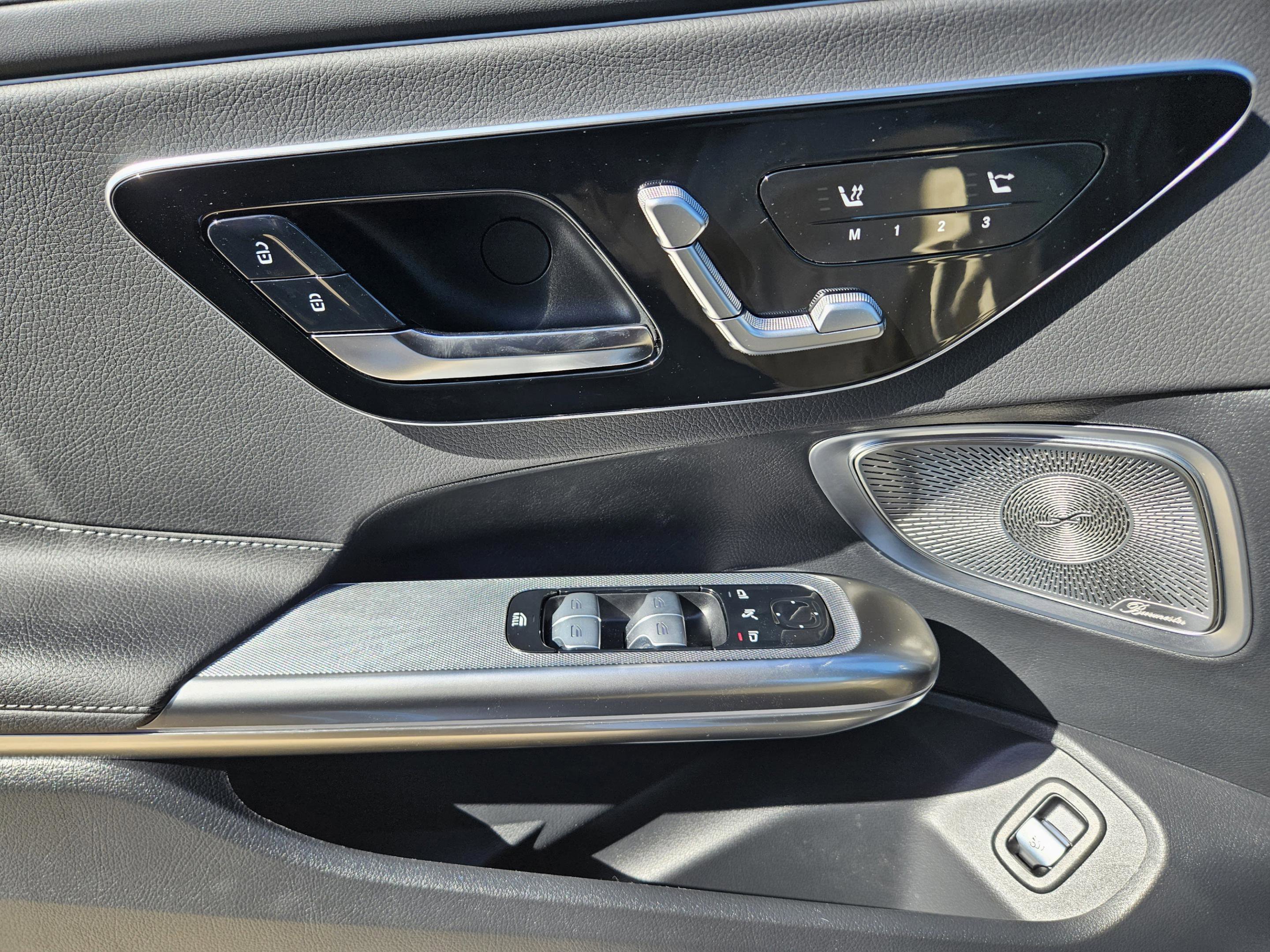 Certified 2025 Mercedes-Benz CLE 300 4MATIC Cabriolet image 22