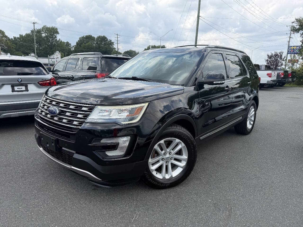 Used 2016 Ford Explorer XLT w/ Equipment Group 202A