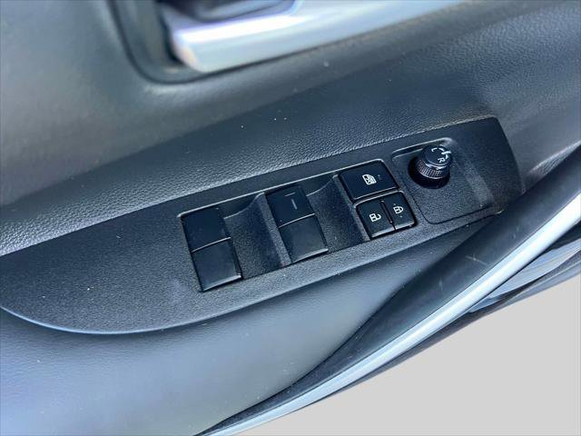 Certified 2025 Toyota Corolla XSE image 17