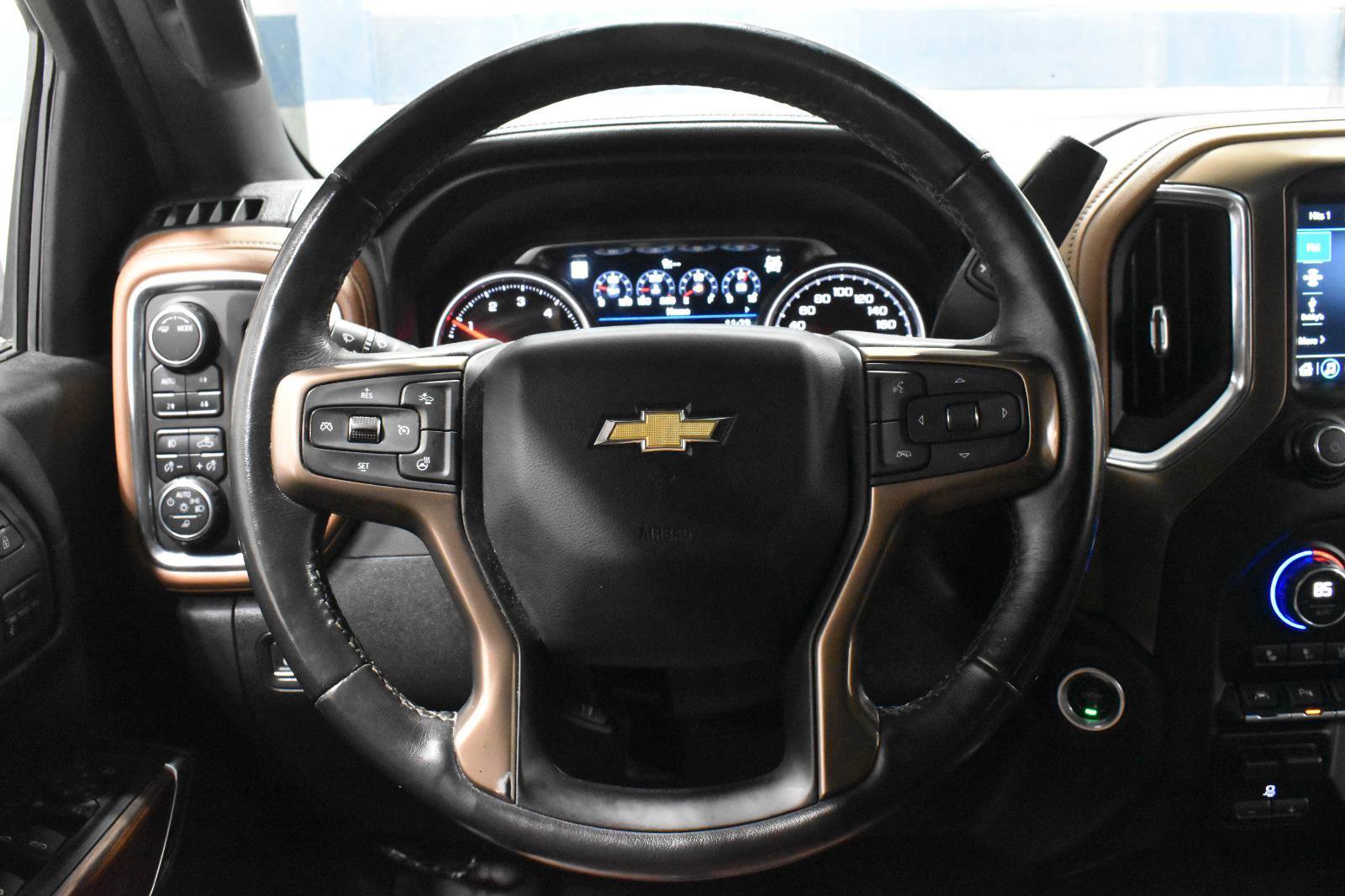 Used 2020 Chevrolet Silverado 1500 High Country image 8