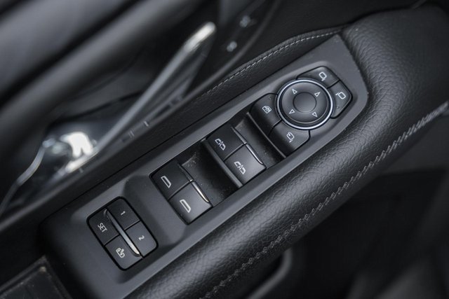 Used 2021 GMC Yukon Denali w/ Denali Premium Package image 50