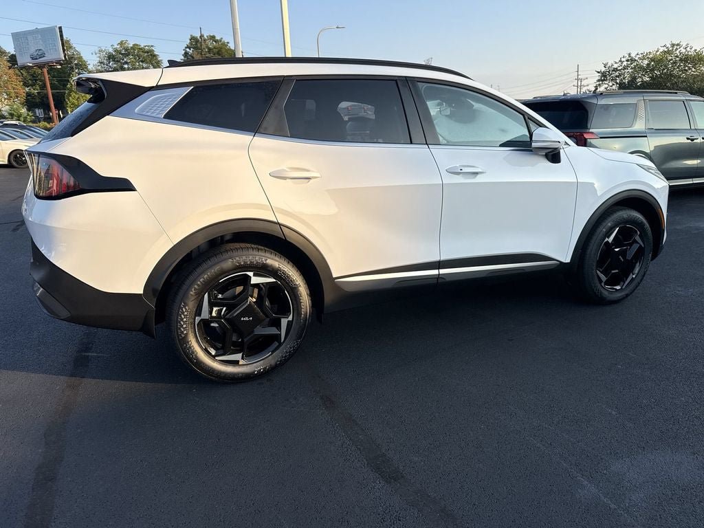 New 2026 Kia Sportage EX AWD/4WD image 4