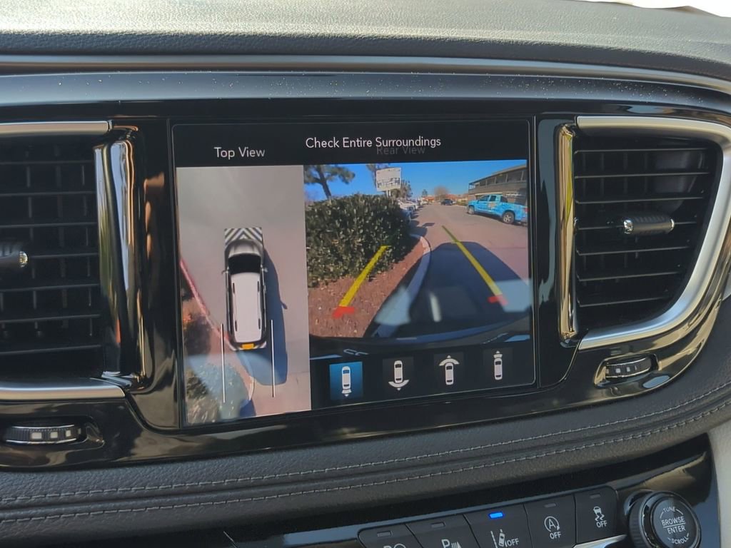 Certified 2019 Chrysler Pacifica Limited w/ Tire & Wheel Group image 21