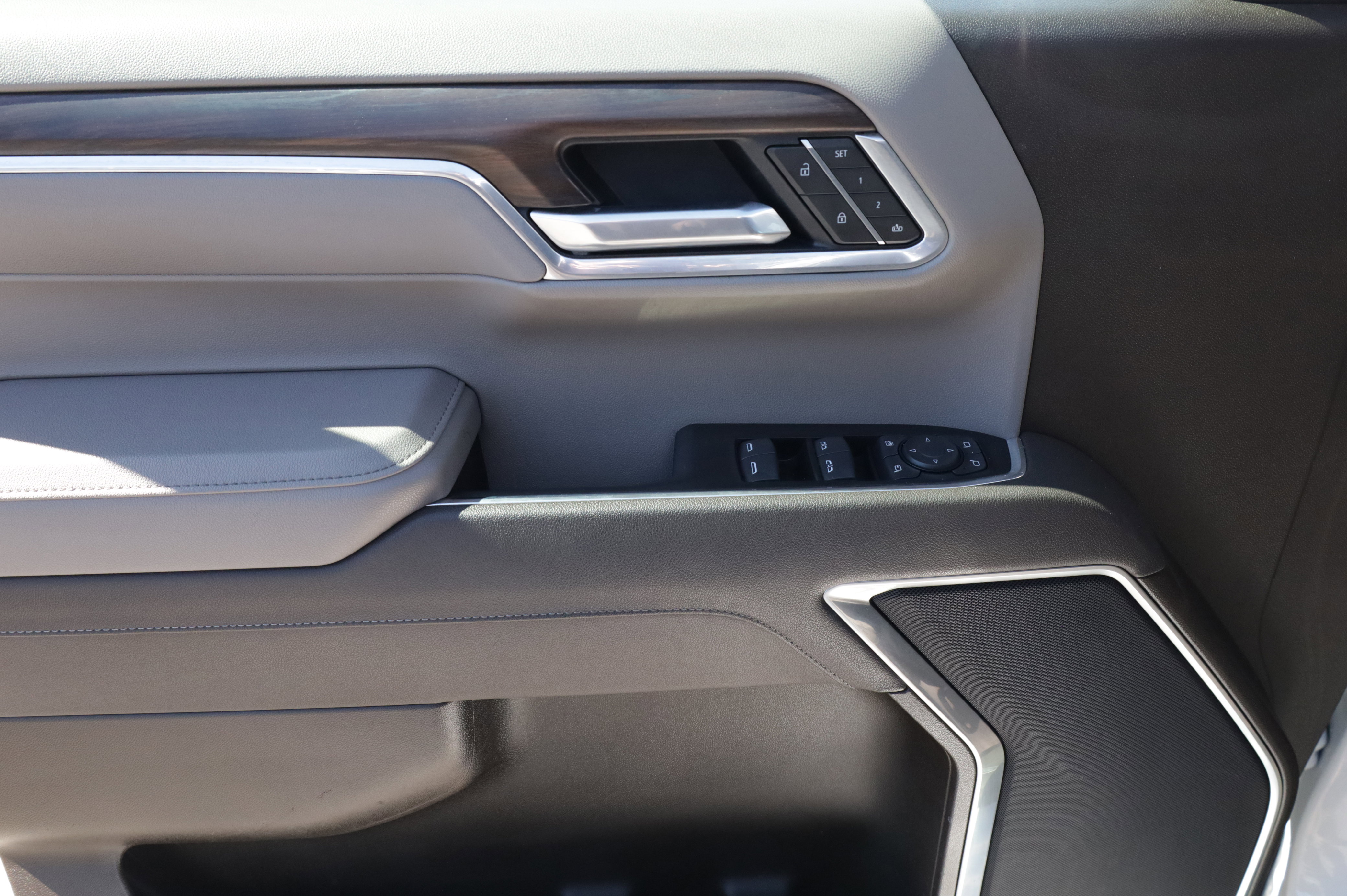 Used 2025 GMC Sierra 1500 SLT image 21