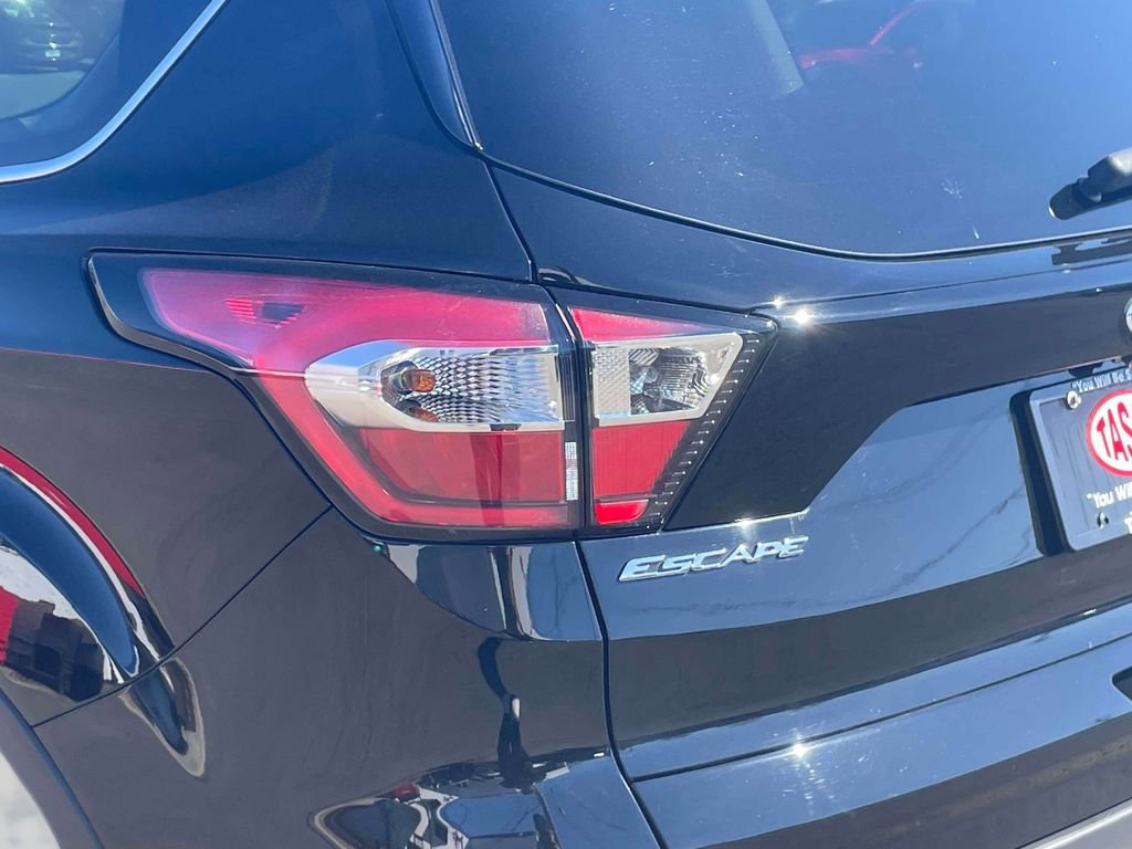 Used 2018 Ford Escape SE w/ SE Sync 3 Package image 11
