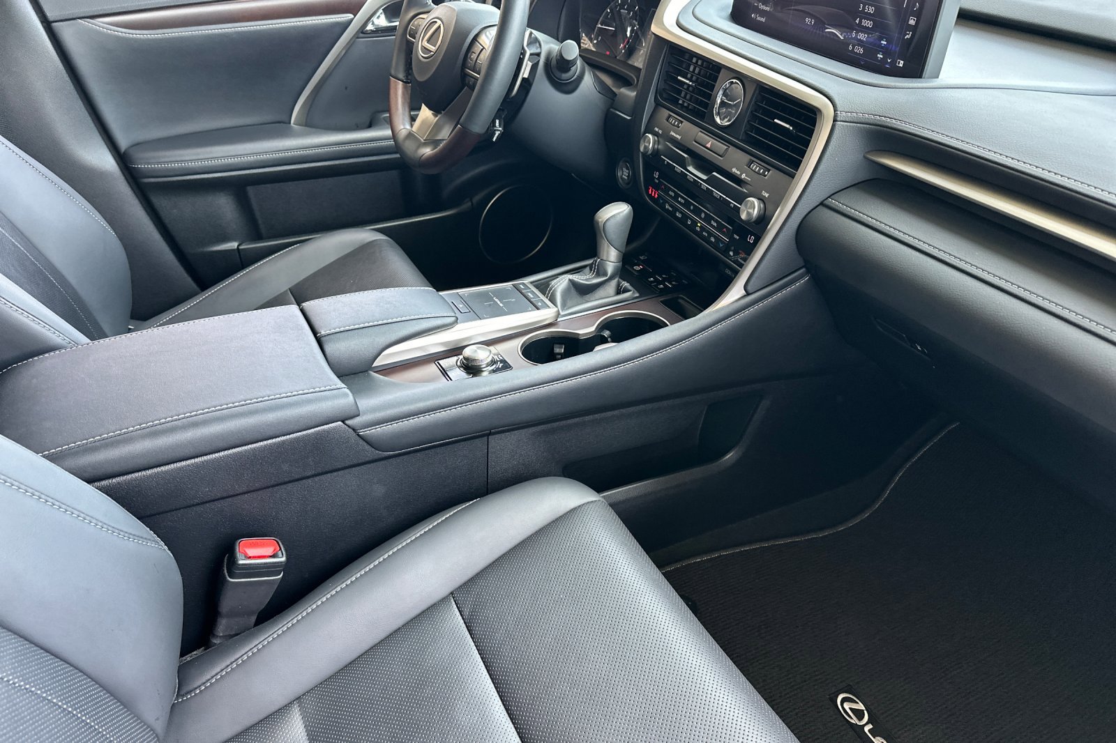 Used 2022 Lexus RX 350 AWD w/ Premium Package image 16