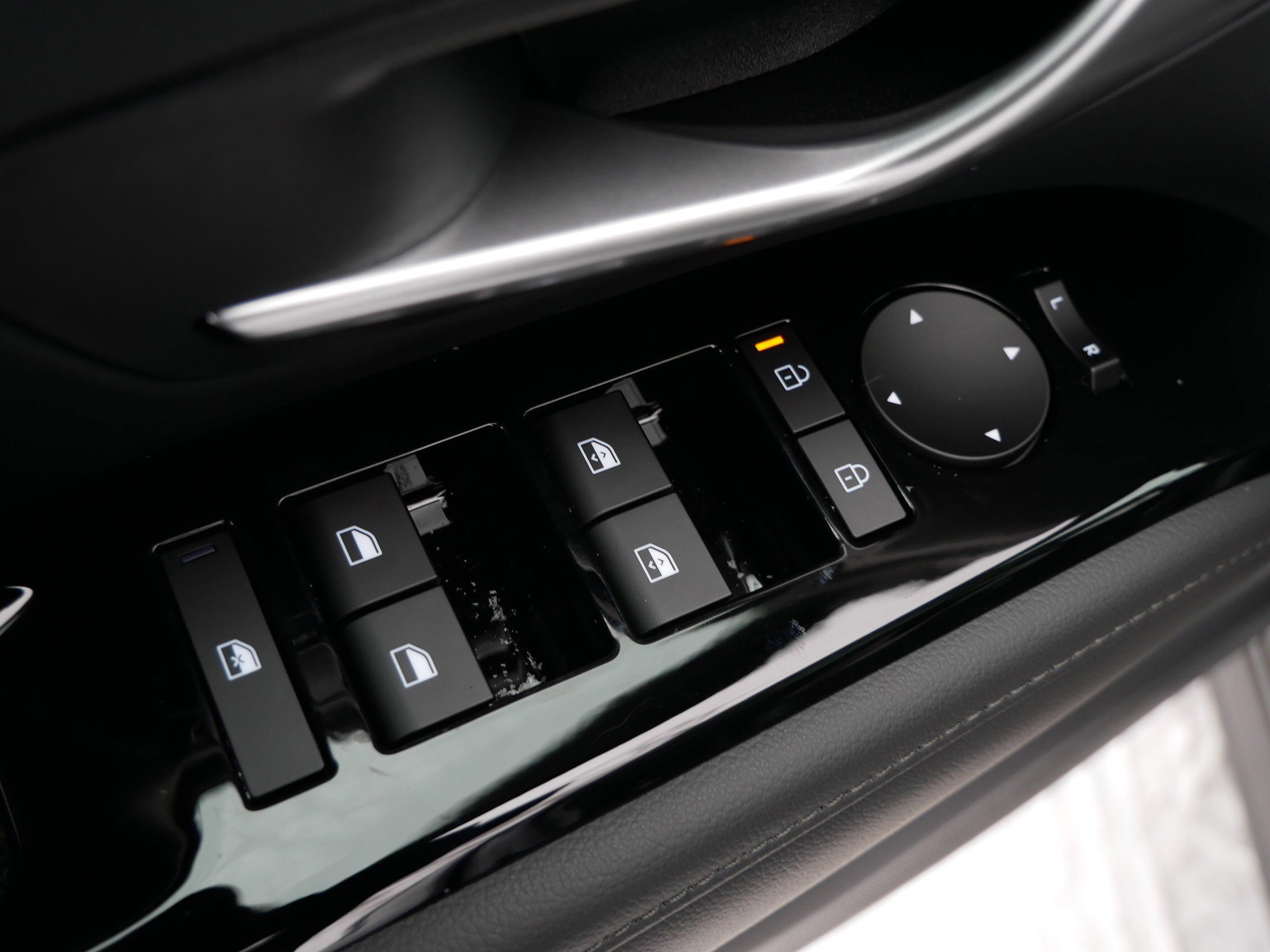 New 2026 Hyundai Tucson Limited image 12