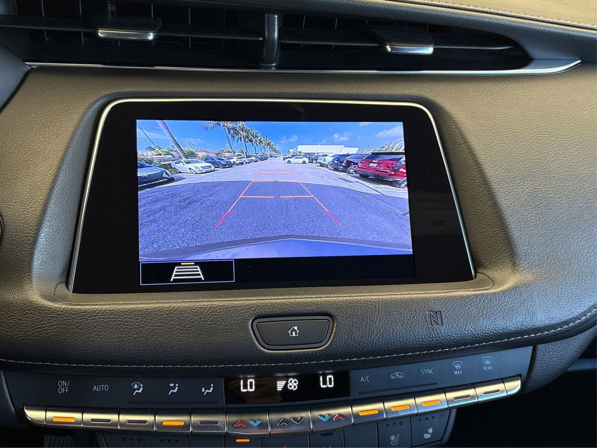 Used 2020 Cadillac XT4 Premium Luxury image 24