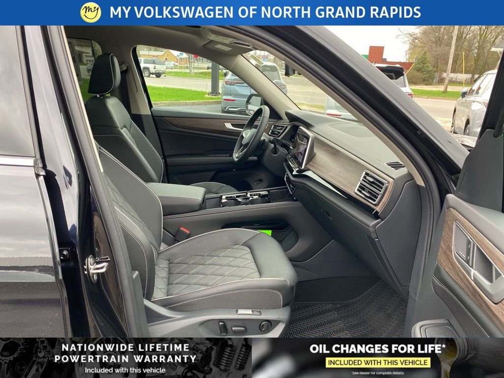 New 2026 Volkswagen Atlas SEL Premium R-Line image 30