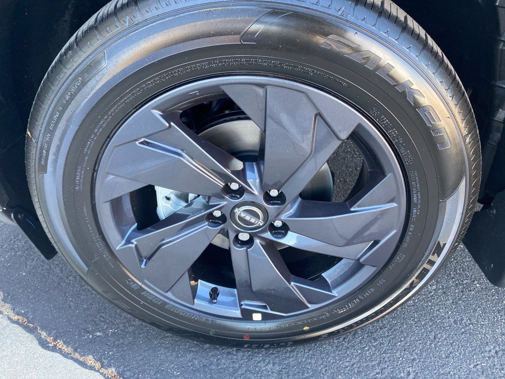 New 2026 Nissan Rogue SV FWD image 31