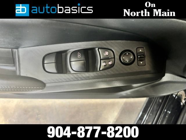 Used 2025 Nissan Altima 2.5 SV FWD image 20