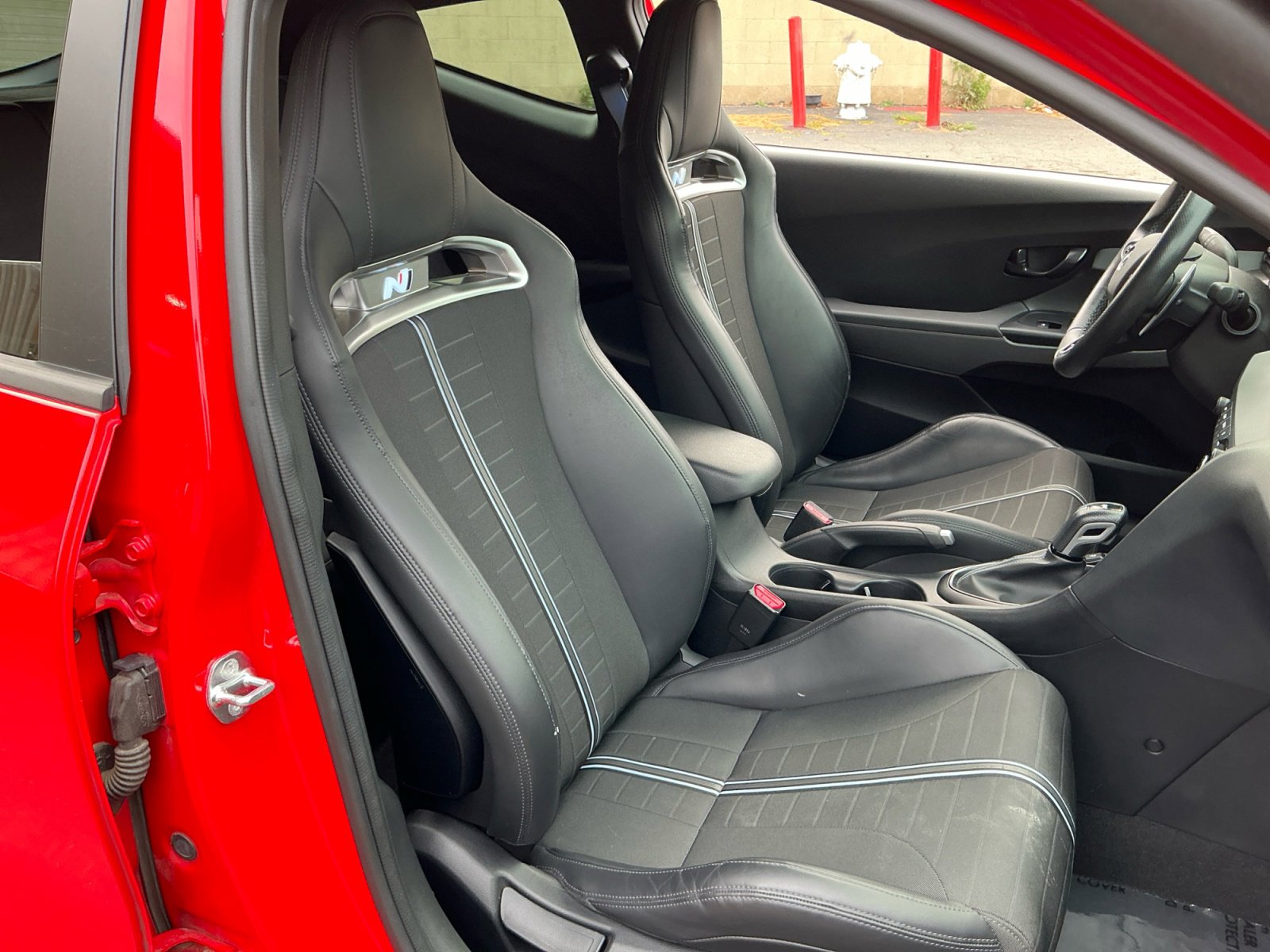 Used 2021 Hyundai Veloster N image 21