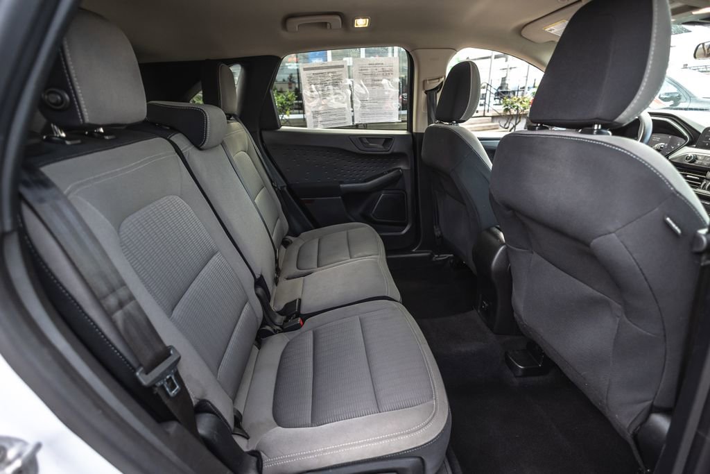 Used 2020 Ford Escape S image 31