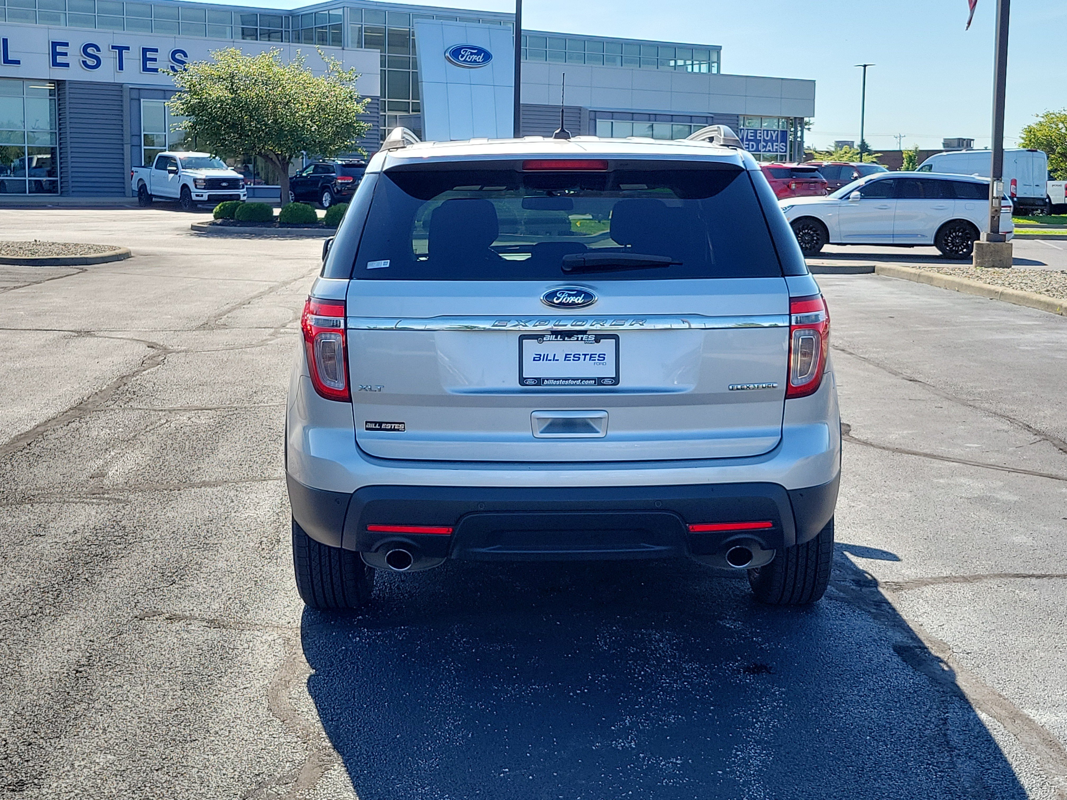 Used 2014 Ford Explorer XLT w/ Equipment Group 201A FWD image 3