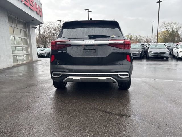 Used 2022 Kia Seltos S AWD/4WD image 3