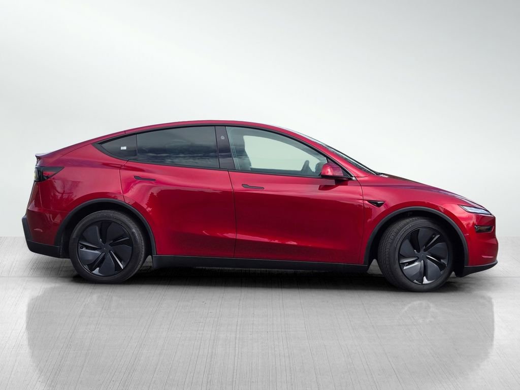 Used 2026 Tesla Model Y Long Range image 3