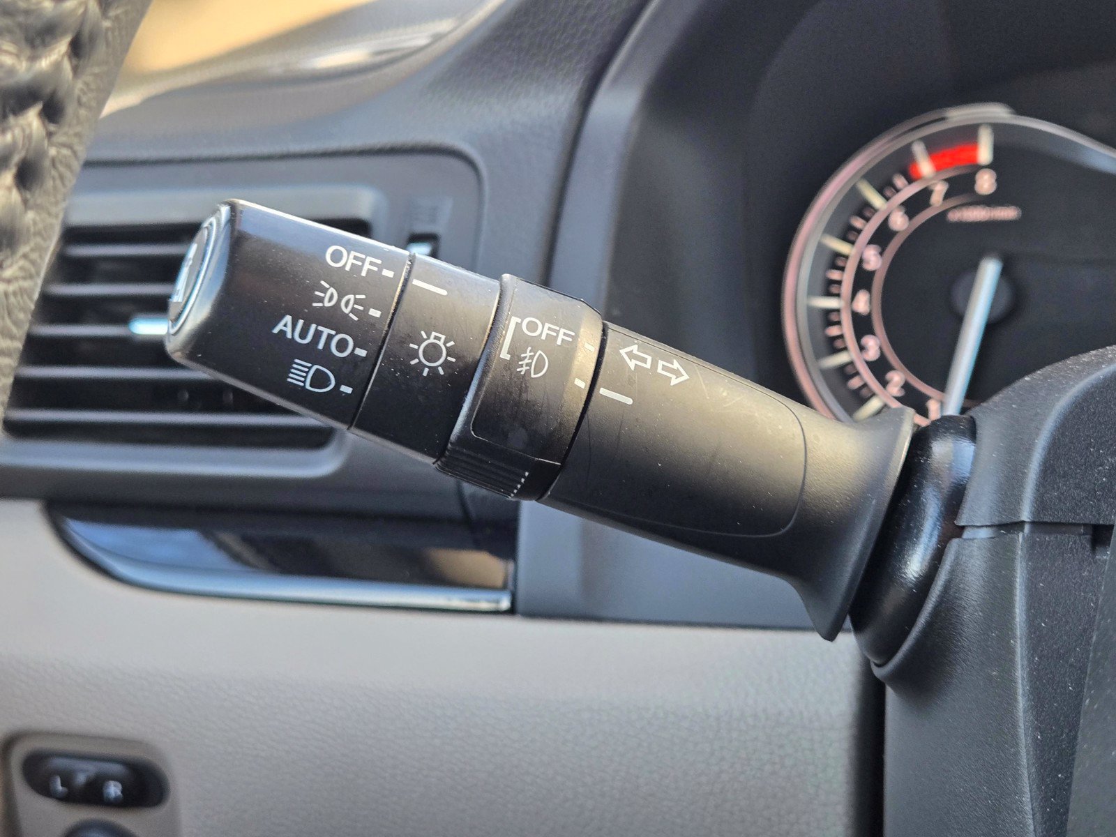 Used 2018 Honda Pilot Touring image 24